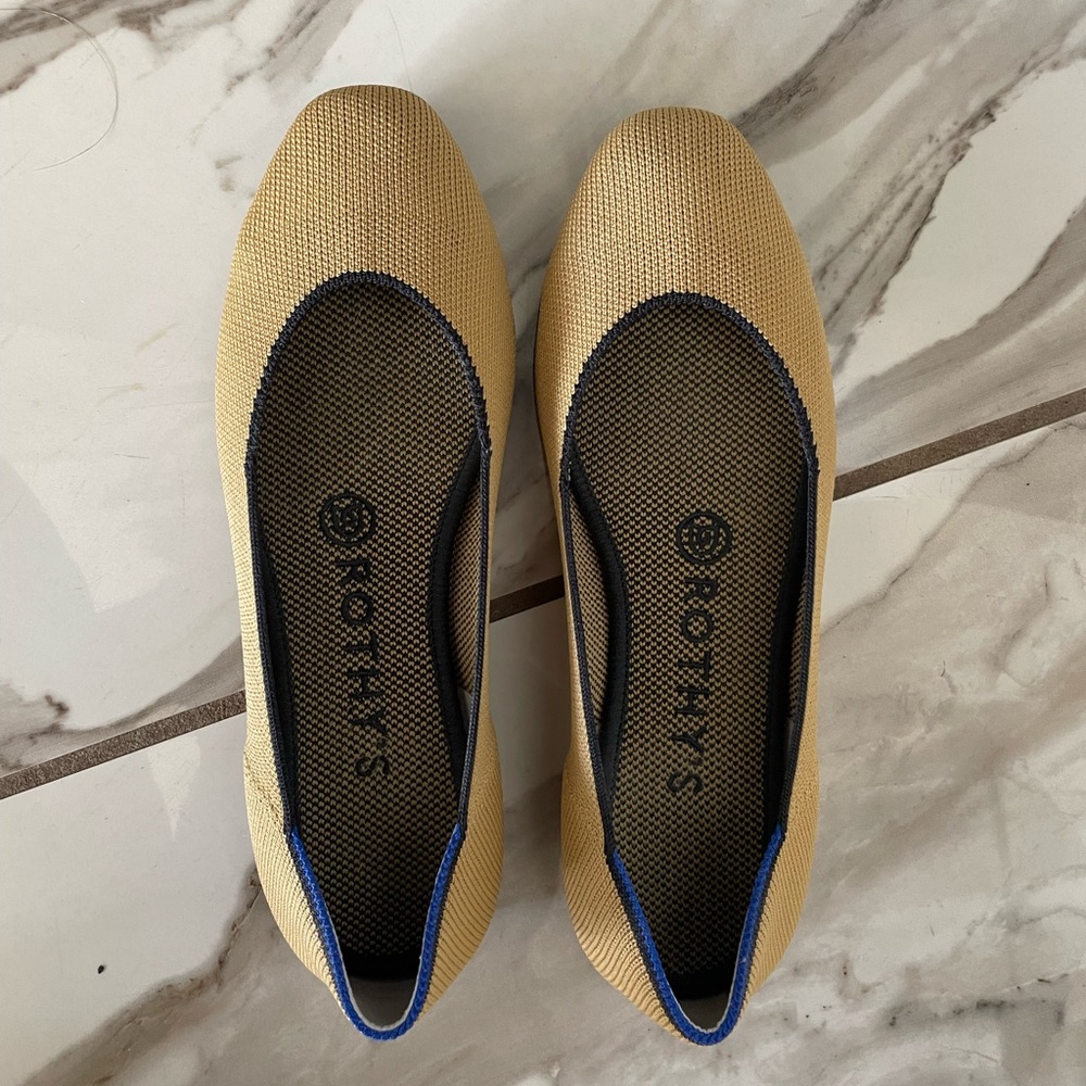Rothy’s square flat Chai 6.5 36.5 beige black trim
